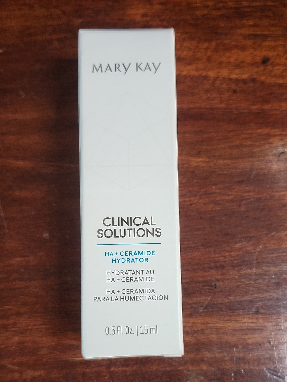 Mary Kay Clinical Solutions HA + Ceramide Hydrator - White with Blue Accents
